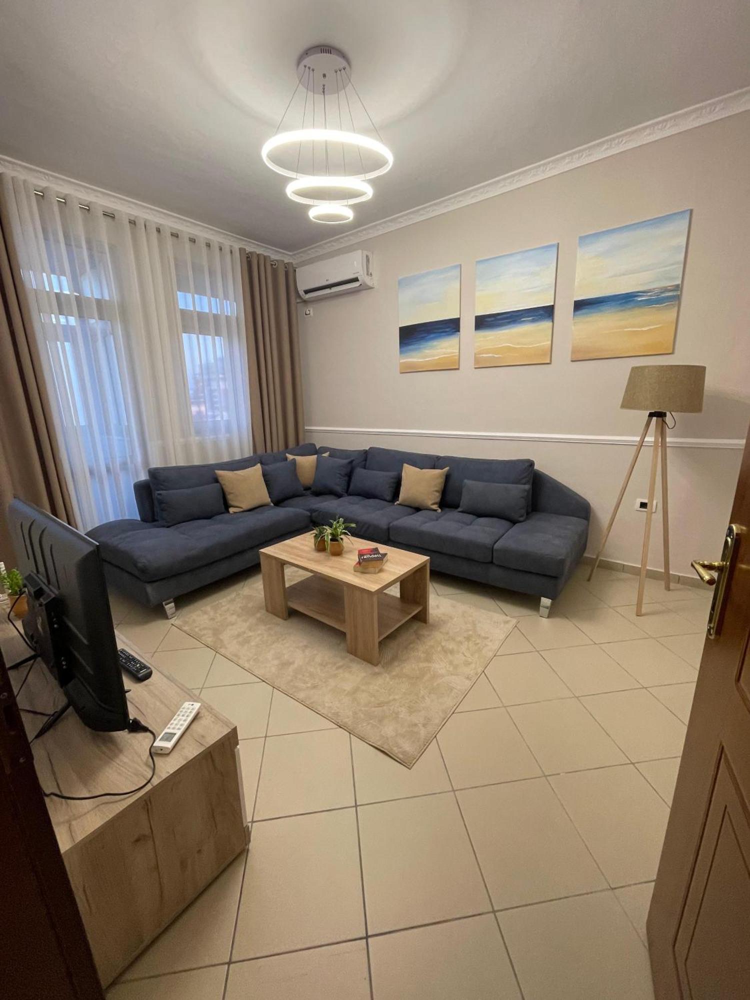 Erli Apartment Shkoder Luaran gambar